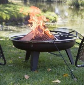 Backyard fire pit