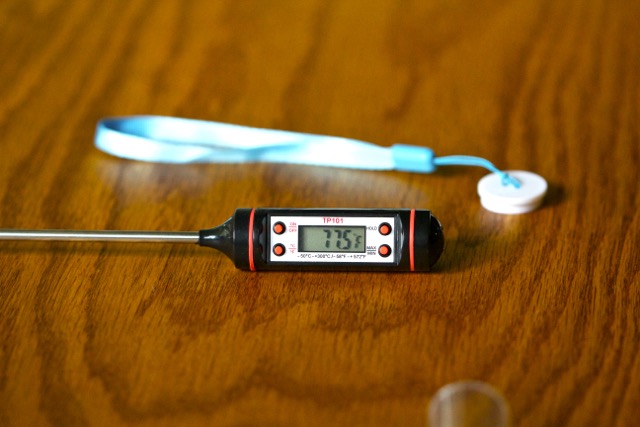 http://www.cooking-outdoors.com/wp-content/uploads/2015/05/Chef-Re%CC%81mi-Digital-Cooking-Thermometer-Product-Review-3.jpg?x60323